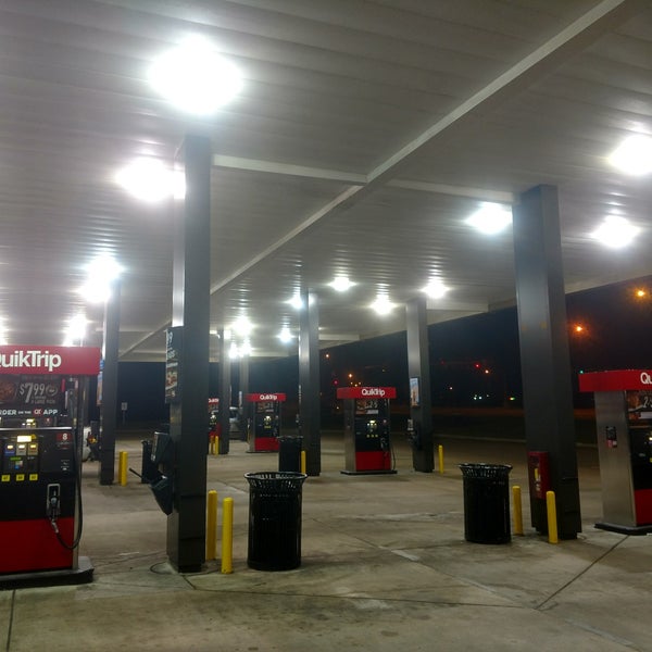 QuikTrip Convenience Store in Saint Peters