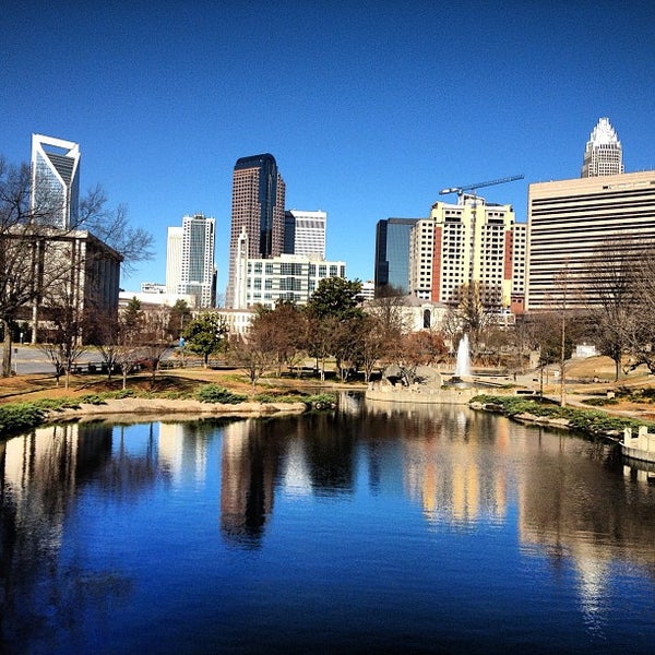 Marshall Park Park in Uptown