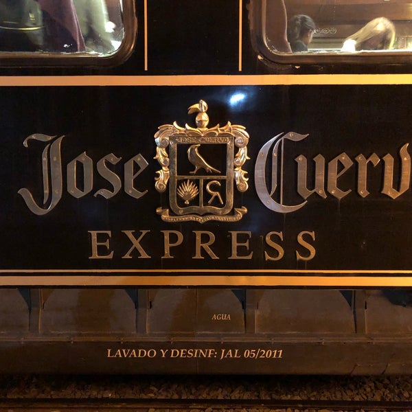 Foto tirada no(a) Jose Cuervo Express por David C. em 1/2/2018