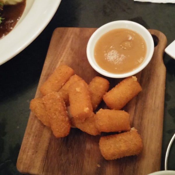 Love the cheese croquetts there!