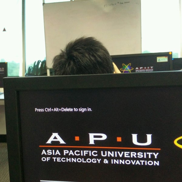 Снимок сделан в Asia Pacific University of Technology &amp; Innovation (APU) пользователем Zhe Y. 12/16/2016