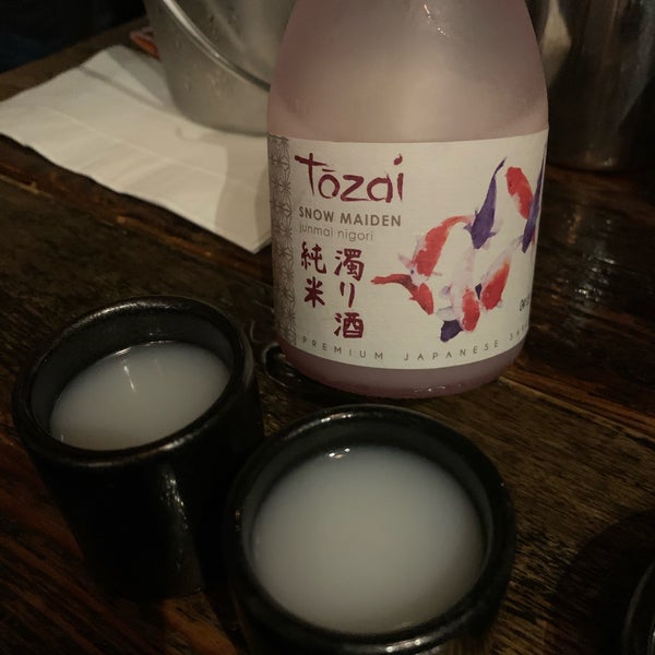 Photo taken at Yuzu Sushi and Robata Grill by Anne on 9/23/2019