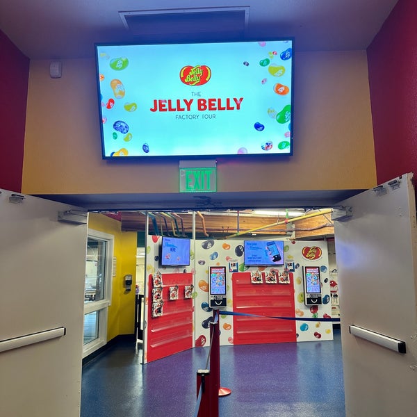 Foto tirada no(a) Jelly Belly Factory por Anne em 2/25/2023