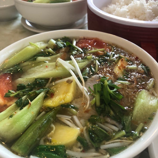 Photo taken at Tank Noodle by Anne on 5/14/2018