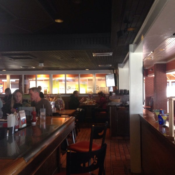 Photo taken at Chili&#39;s Grill &amp; Bar by Bashayer A. on 2/23/2014