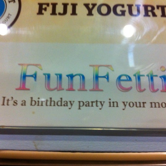11/25/2012에 Alison L.님이 Fiji Yogurt에서 찍은 사진
