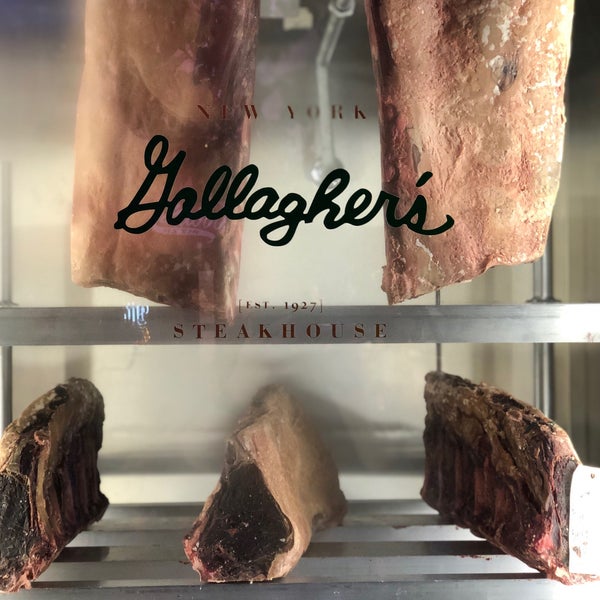 Foto tomada en Gallagher&#39;s Steakhouse  por Harry T. el 2/20/2019