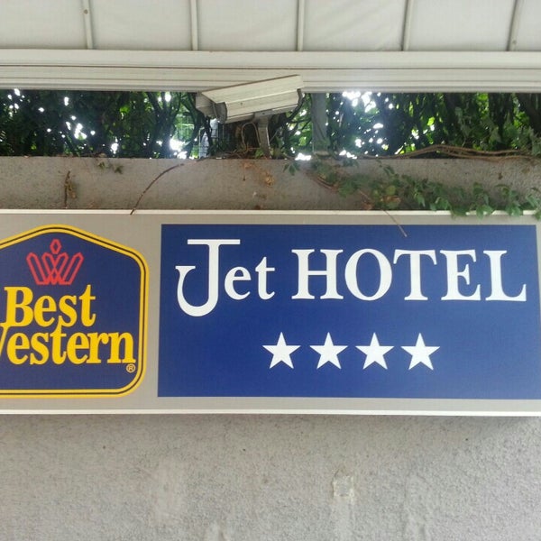 9/23/2015에 Ronin 💃 F.님이 Best Western Jet Hotel에서 찍은 사진