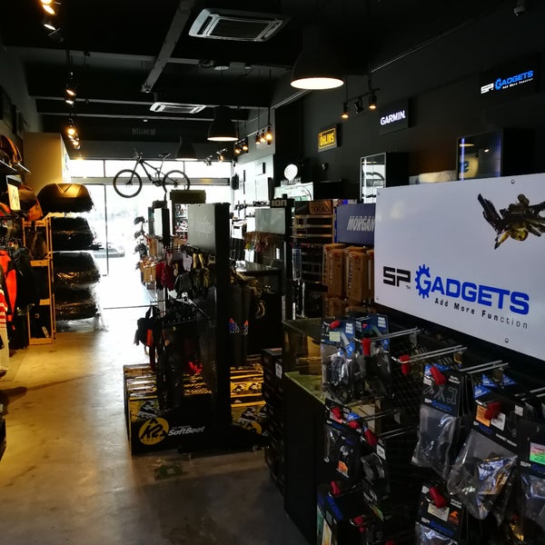 garmin shop in sunway pyramid