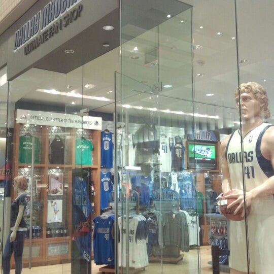 Dallas Mavericks take shopping seriously