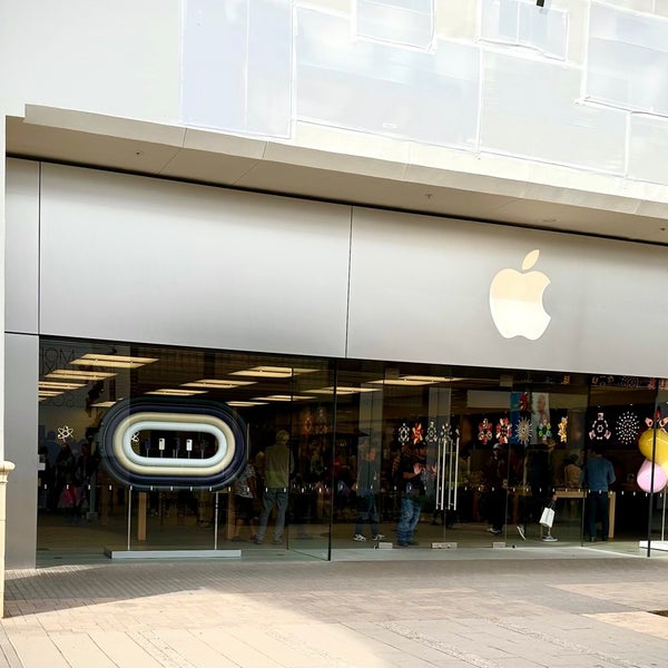 Fashion Valley - Apple Store - Apple