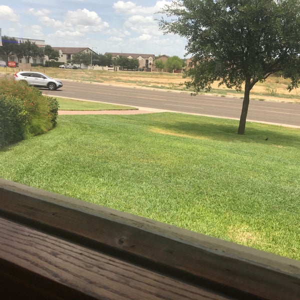 Pizza Hut San Isidro Laredo, TX