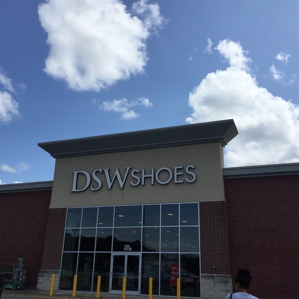 dsw independence blvd