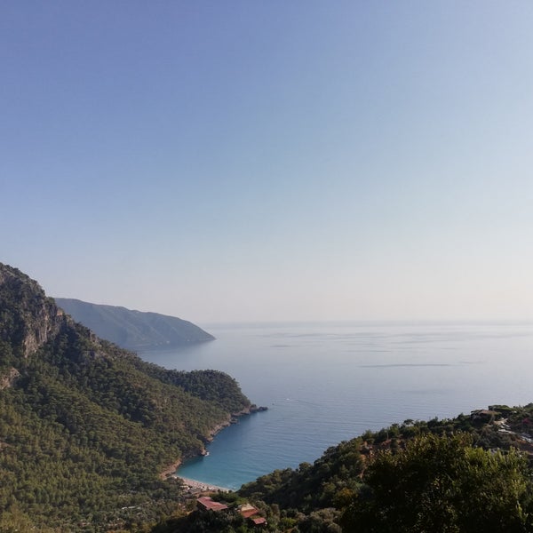 Das Foto wurde bei Lissiya Hotel von Derya Derya Y. am 8/24/2019 aufgenommen