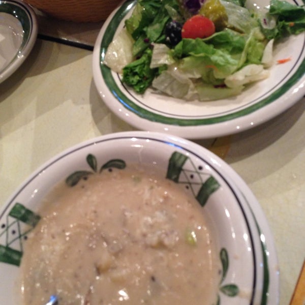 Olive Garden Rock Hill : Brittany On Twitter Olive Garden Waiter Are We