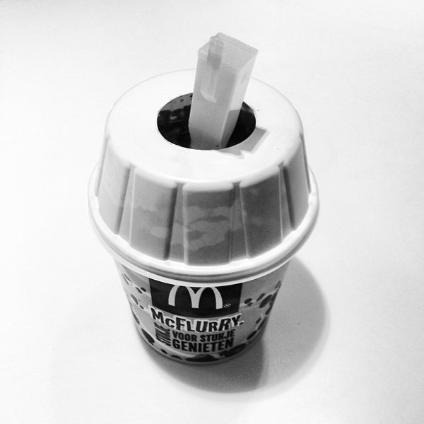 รูปภาพถ่ายที่ McDonald&#39;s โดย Ewoud H. เมื่อ 12/7/2012