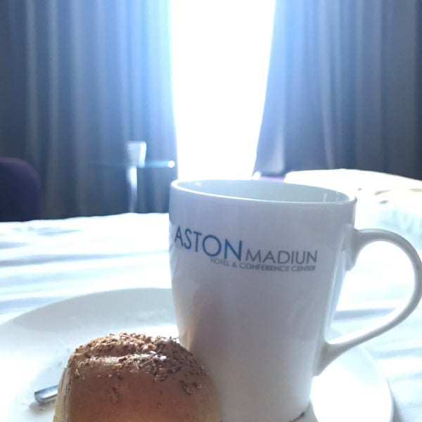 Снимок сделан в Aston Madiun Hotel &amp; Conference Center пользователем INTANING D. 8/27/2017