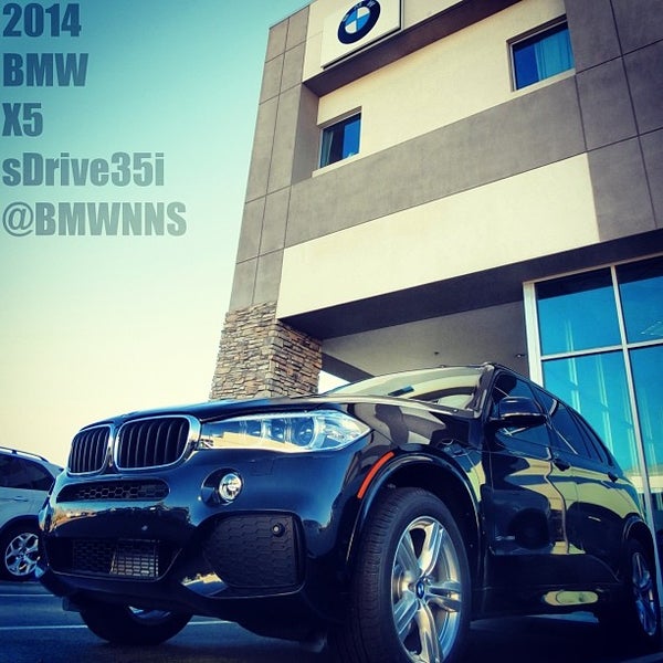 Снимок сделан в BMW North Scottsdale пользователем Penske Automotive A. 11/20/2013