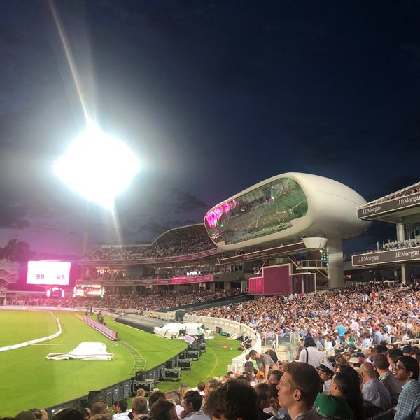 Foto tirada no(a) Lord&#39;s Cricket Ground (MCC) por Prav E. em 8/24/2022