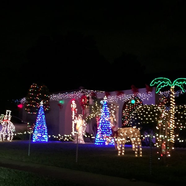 Lake Seminole Village Holiday Lights Largo, FL