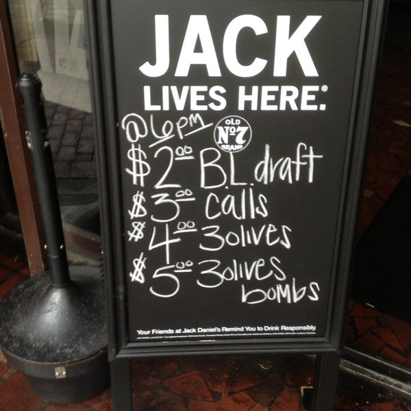 5/1/2013にJayson Q.がChico&#39;s Tequila Barで撮った写真