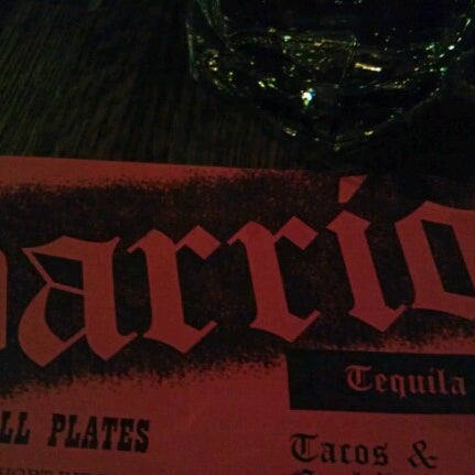 12/1/2012 tarihinde Ryan B.ziyaretçi tarafından Barrio Tequila Bar'de çekilen fotoğraf