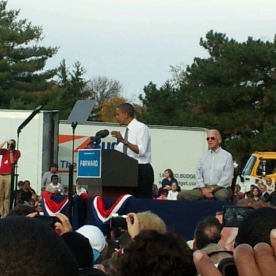 Fotos bei Triangle Park - DeWeese - Ridge Ave