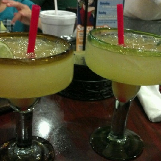 Photo taken at Nacho Mama&#39;s Mexican Grill by Steven F. on 9/30/2012