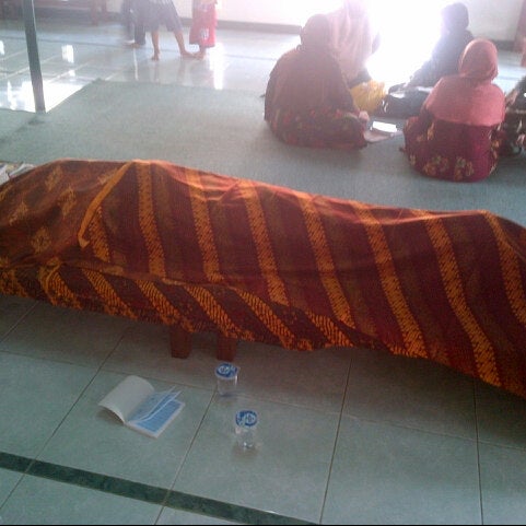 Das Foto wurde bei Terminal Bekasi von Muhammad R. am 2/12/2014 aufgenommen