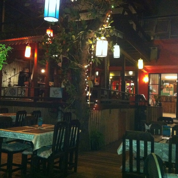 รูปภาพถ่ายที่ Paak Dang Restaurant โดย Simone R. เมื่อ 5/11/2013