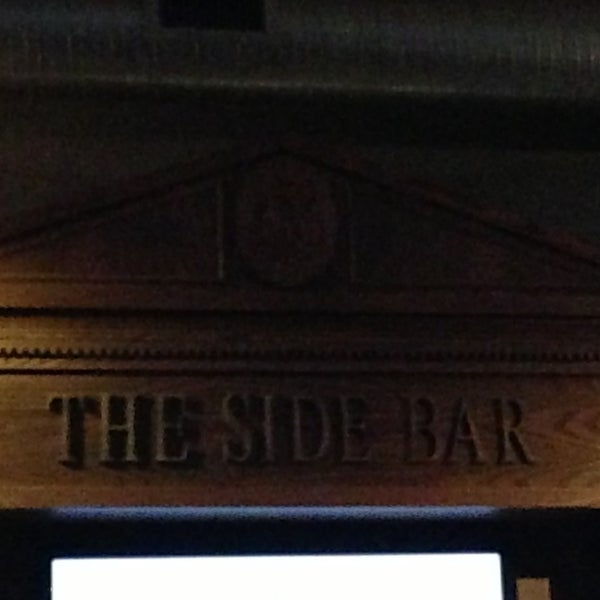 Foto tirada no(a) The Side Bar por Bobby W. em 6/16/2013