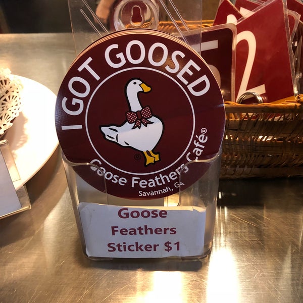 Photo prise au Goose Feathers par Joe N. le9/16/2018