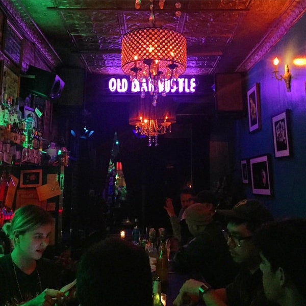 Foto tomada en Old Man Hustle  por geheimtip ʞ. el 11/28/2015