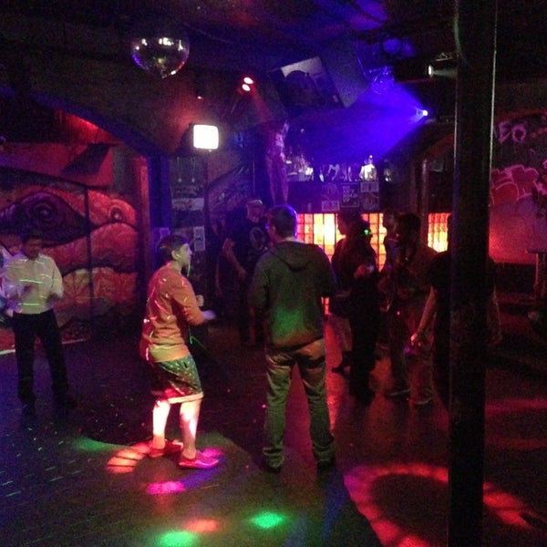 Foto tirada no(a) Neo Nightclub por Noel L. em 6/8/2013