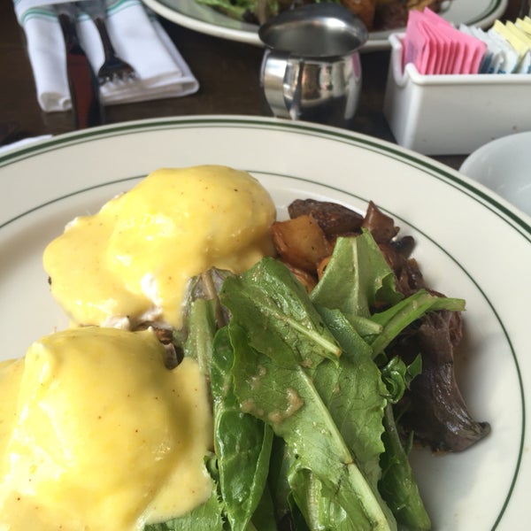 Crab benedict was pretty tasty. Loved their potatoes with mushrooms. Cheap brunch drinks.