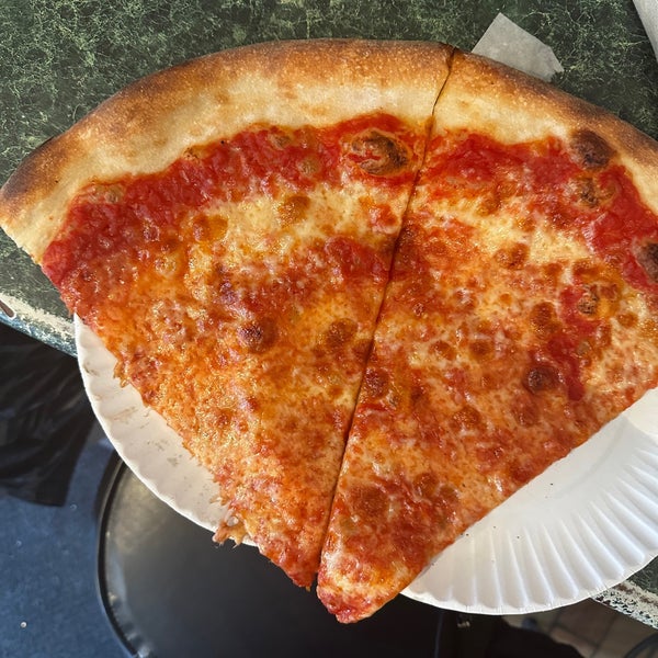 3/5/2024 tarihinde Jason F.ziyaretçi tarafından Joe&#39;s Pizza'de çekilen fotoğraf