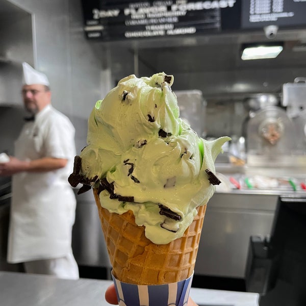 Kopp's Frozen Custard Glendale'de Dondurmacı'da fotoğraflar