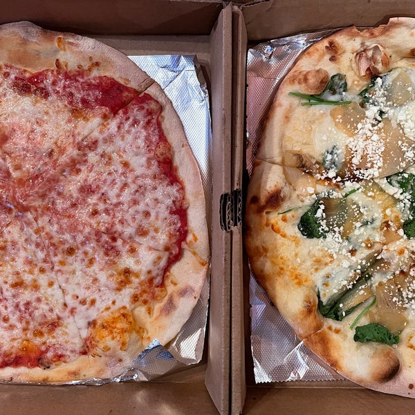 Sam's Wood Fired Pizza Co. Manchester Center, VT