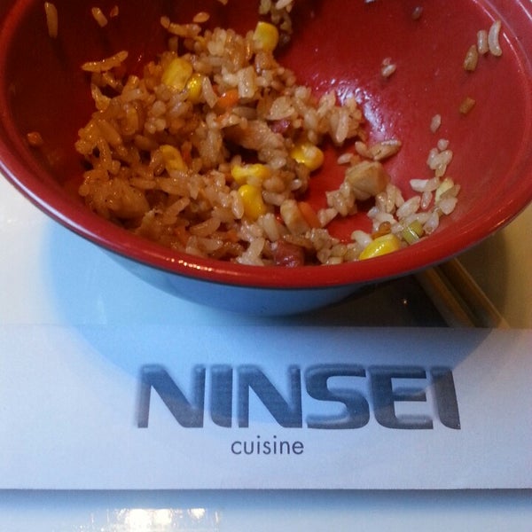 รูปภาพถ่ายที่ Restaurante Ninsei โดย Pícara I. เมื่อ 8/13/2013