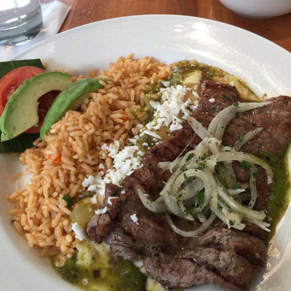 Photo taken at Cantina Laredo by Dereald M. on 3/27/2015