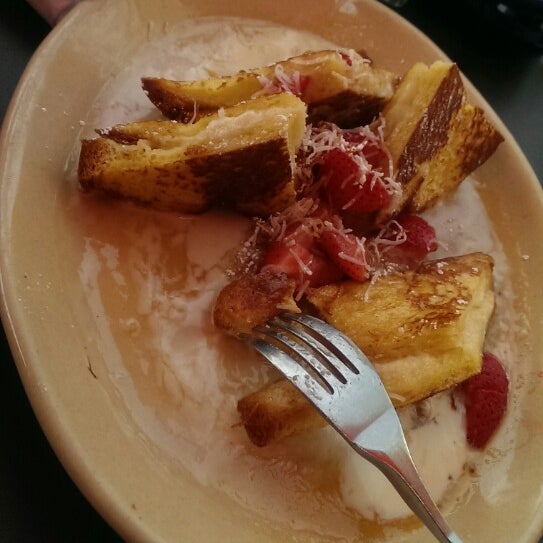 Soggy mess. Ordered OMG French Toast... Toast was soaked in an ugly mix of syrup and cream. Cream on toast was unflavorful and thinly spread. Overly buttered. Strawberries were not fresh. Gross.