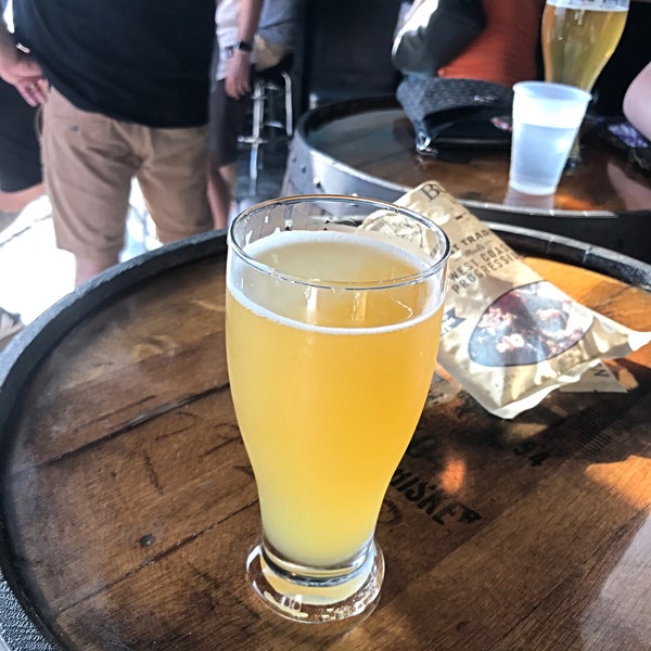 Photo taken at King Harbor Brewing Company Waterfront Tasting Room by Dan B. on 7/8/2018