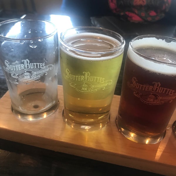 Photo prise au Sutter Buttes Brewing par Dan B. le8/23/2019