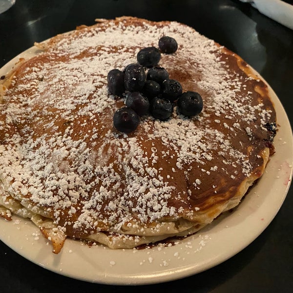 Photo taken at Champs Diner by Thomas on 12/29/2019