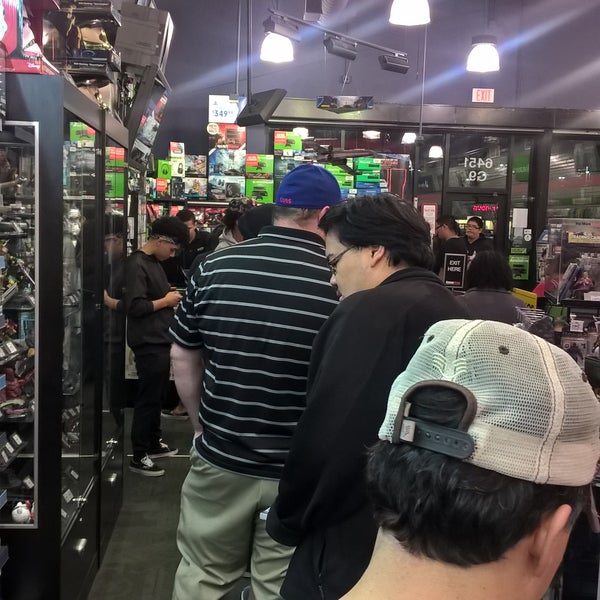 GameStop Montclare Chicago, IL