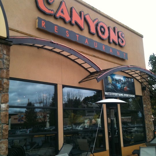 Photo taken at Canyons Restaurant &amp; Bar by Jim Y. on 11/1/2012