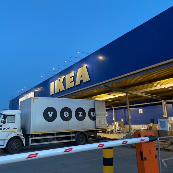 รูปภาพถ่ายที่ IKEA โดย Maya M. เมื่อ 5/18/2021