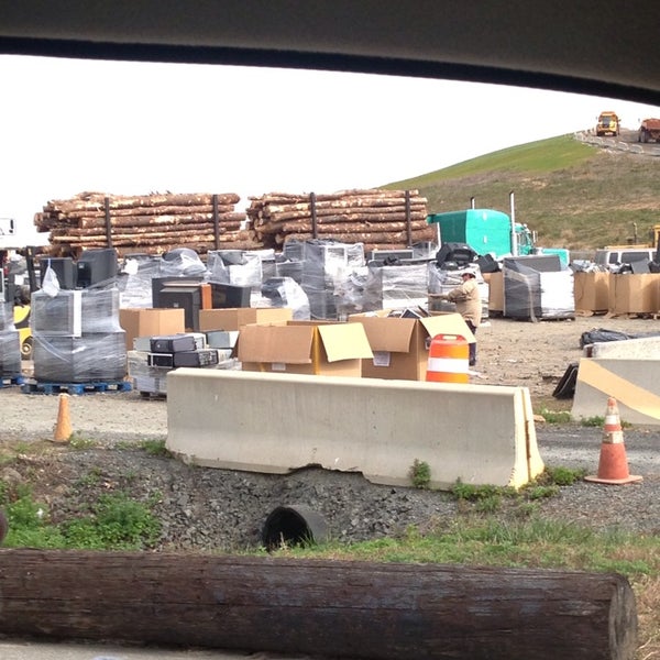 Photos at Prince William County Sanitary Landfill 4 tips from 311