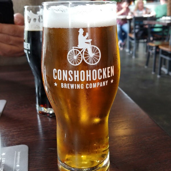 Photo taken at Puddlers Kitchen &amp; Tap by Conshohocken Brewing Co. by Woody C. on 8/16/2019