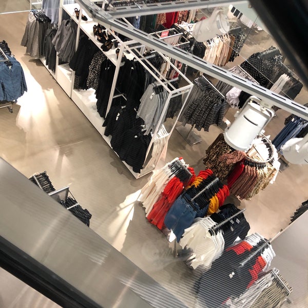 Santana row clearance h&m